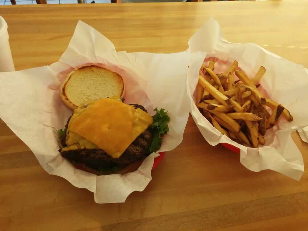 Brother's Burgers Santa Clarita, CA Full Menu, Reviews, Photos